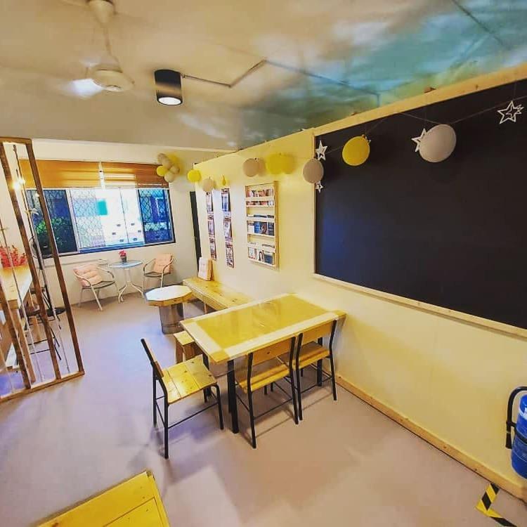 Karya Story Hostel Кудат Экстерьер фото